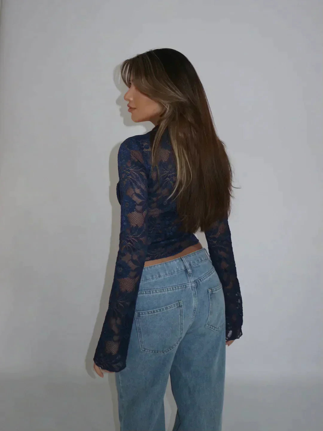 Carina - Elegant Lace Damen’s Bluse for Office & Leisure