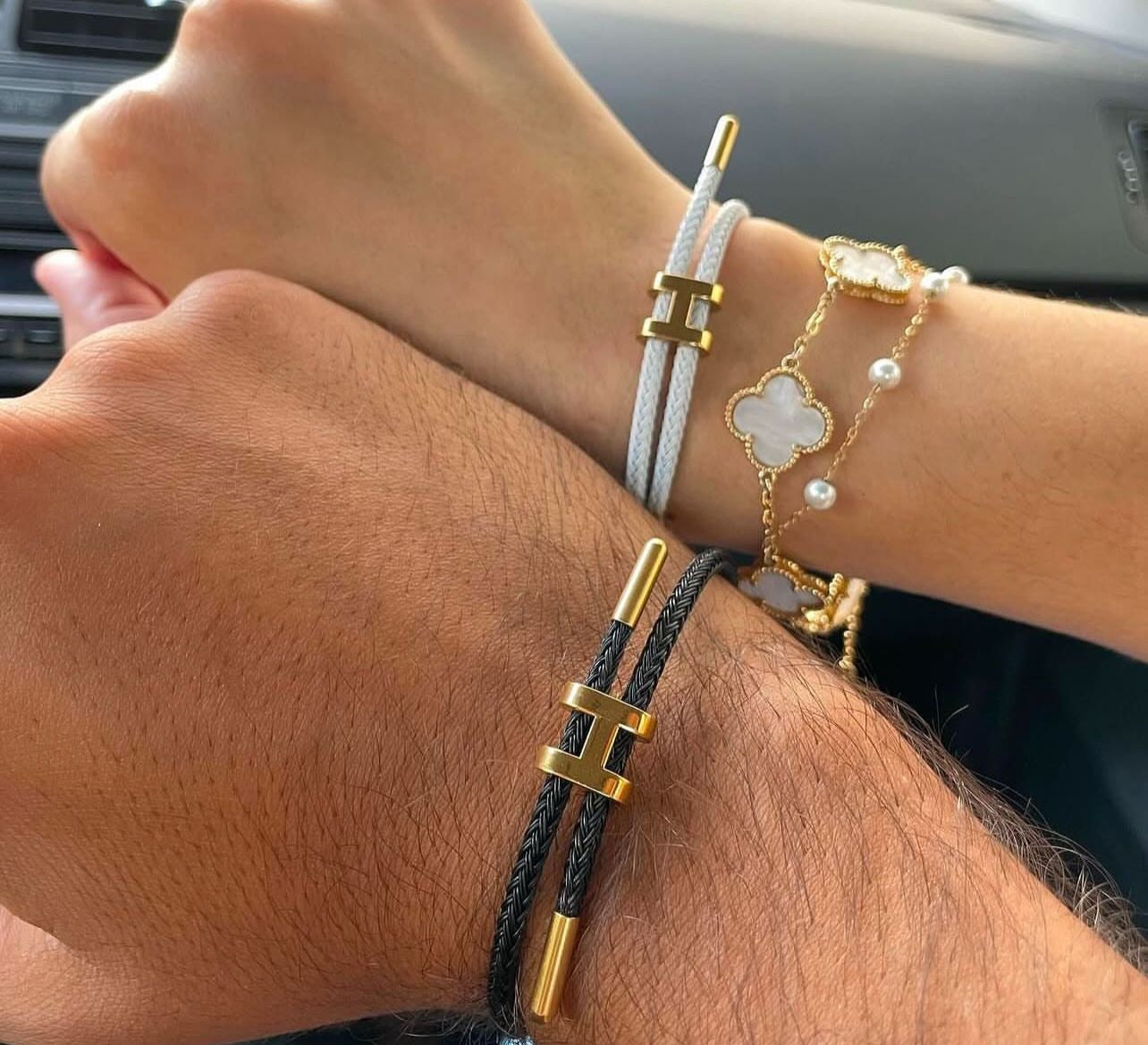 HAILEY ARMBAND