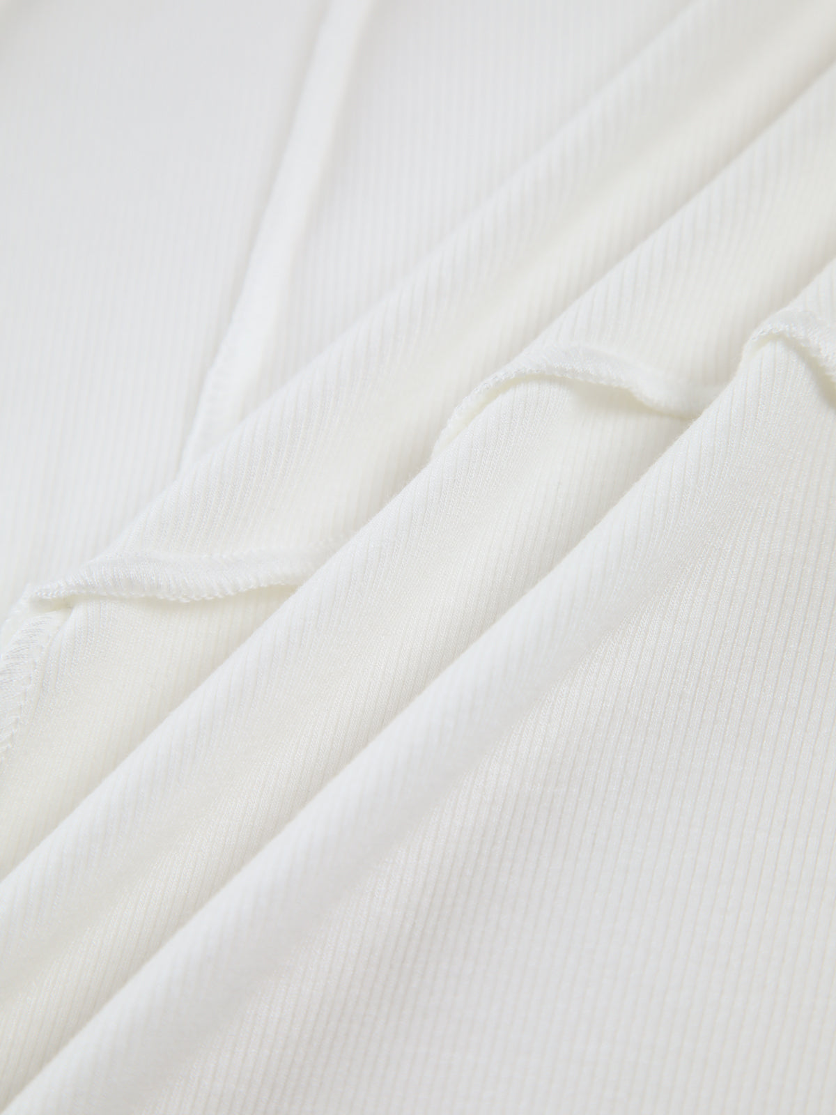 Bronte | Elegant Ribbed Top with Flattering Seam Details