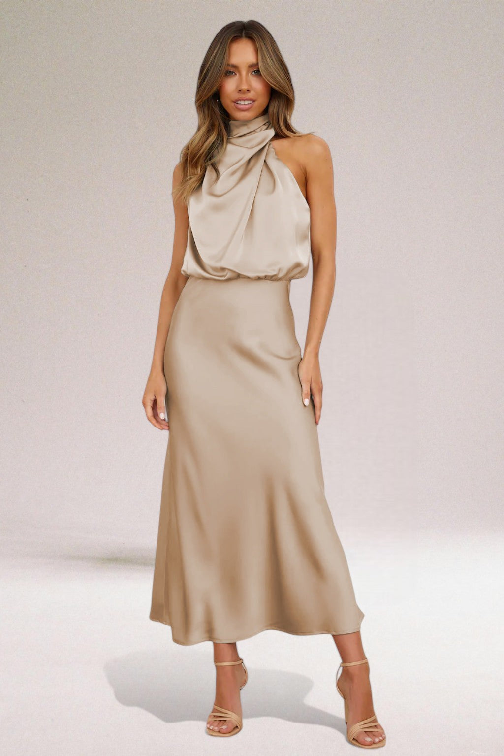 Flavia | Glamorous Kleid with Halter Neckline