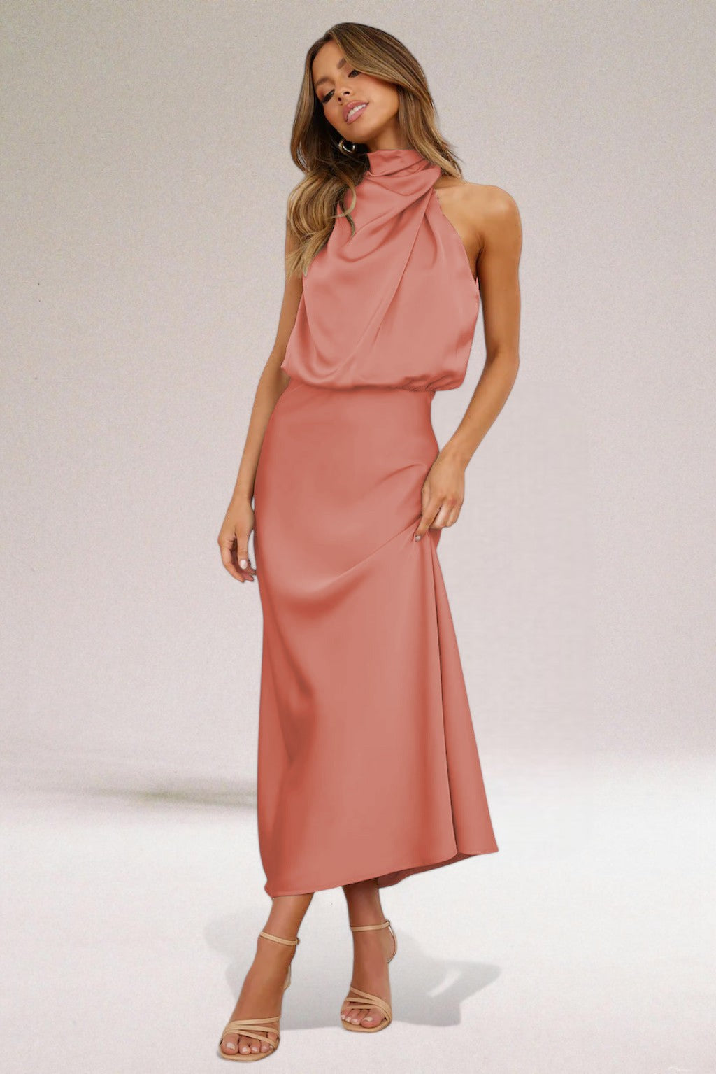 Flavia | Glamorous Kleid with Halter Neckline