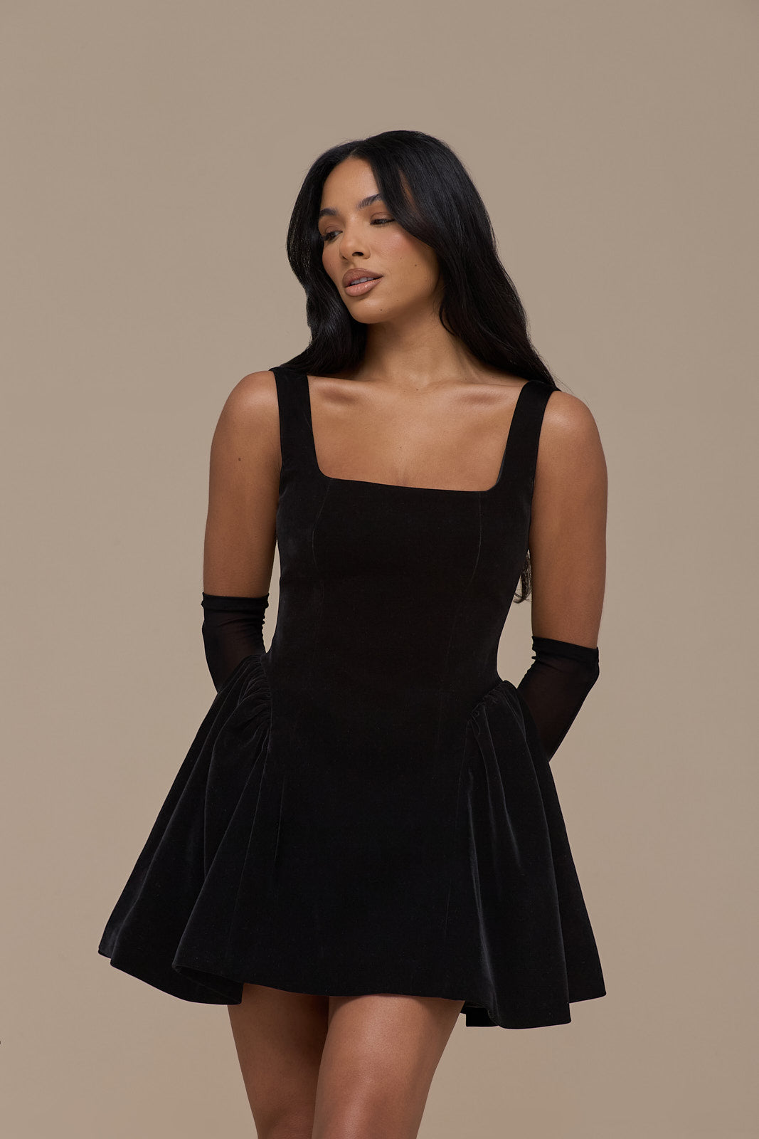 Lucky | Mini Black Velvet Kleid