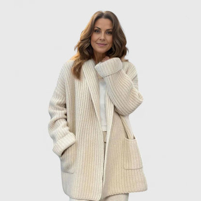 Amy - Comfortable Cardigan