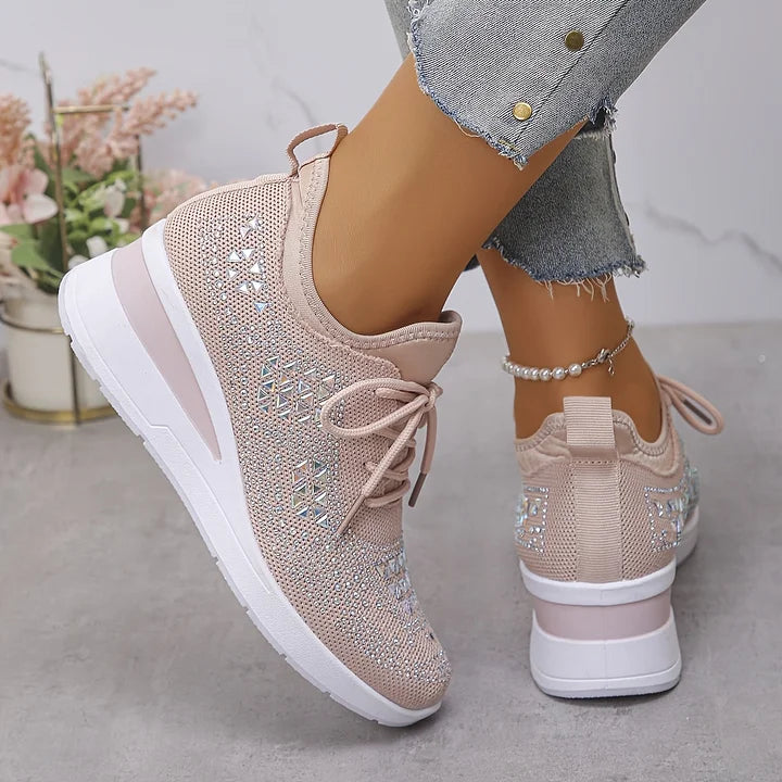 Kaylee - Elegant Supportive Walking Sneaker