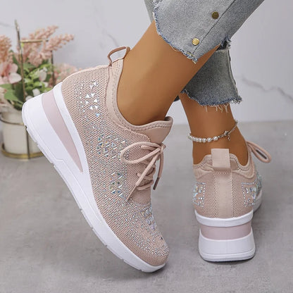 Kaylee - Elegant Supportive Walking Sneaker