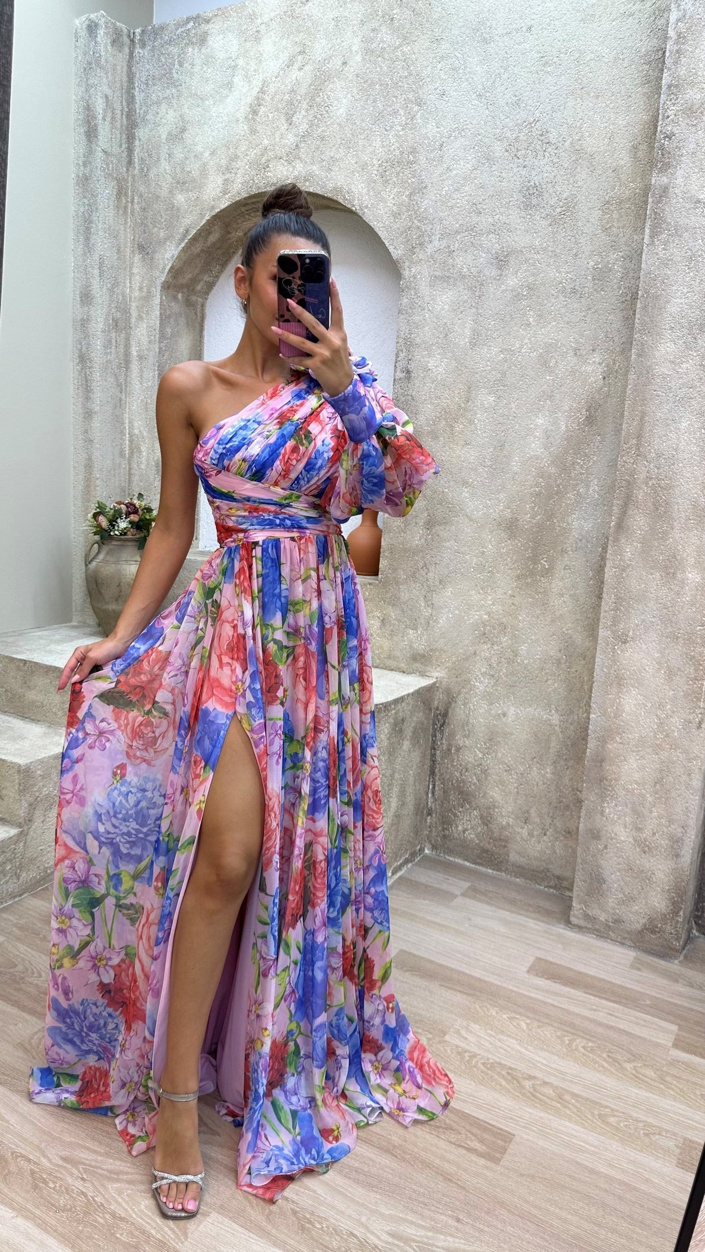 Whitney | Elegant Flowy Shoulder Kleid for Summer Events