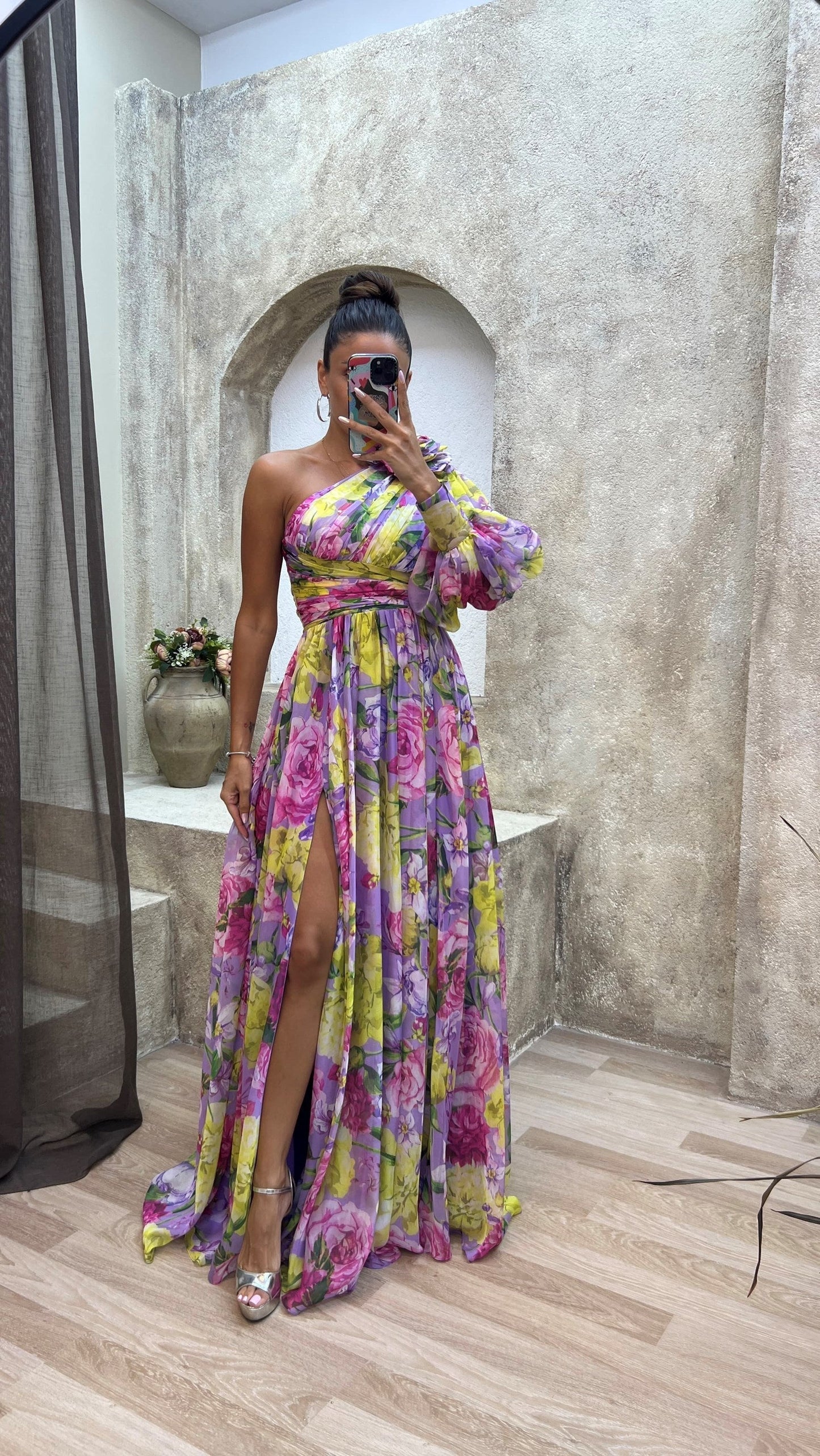 Whitney | Elegant Flowy Shoulder Kleid for Summer Events