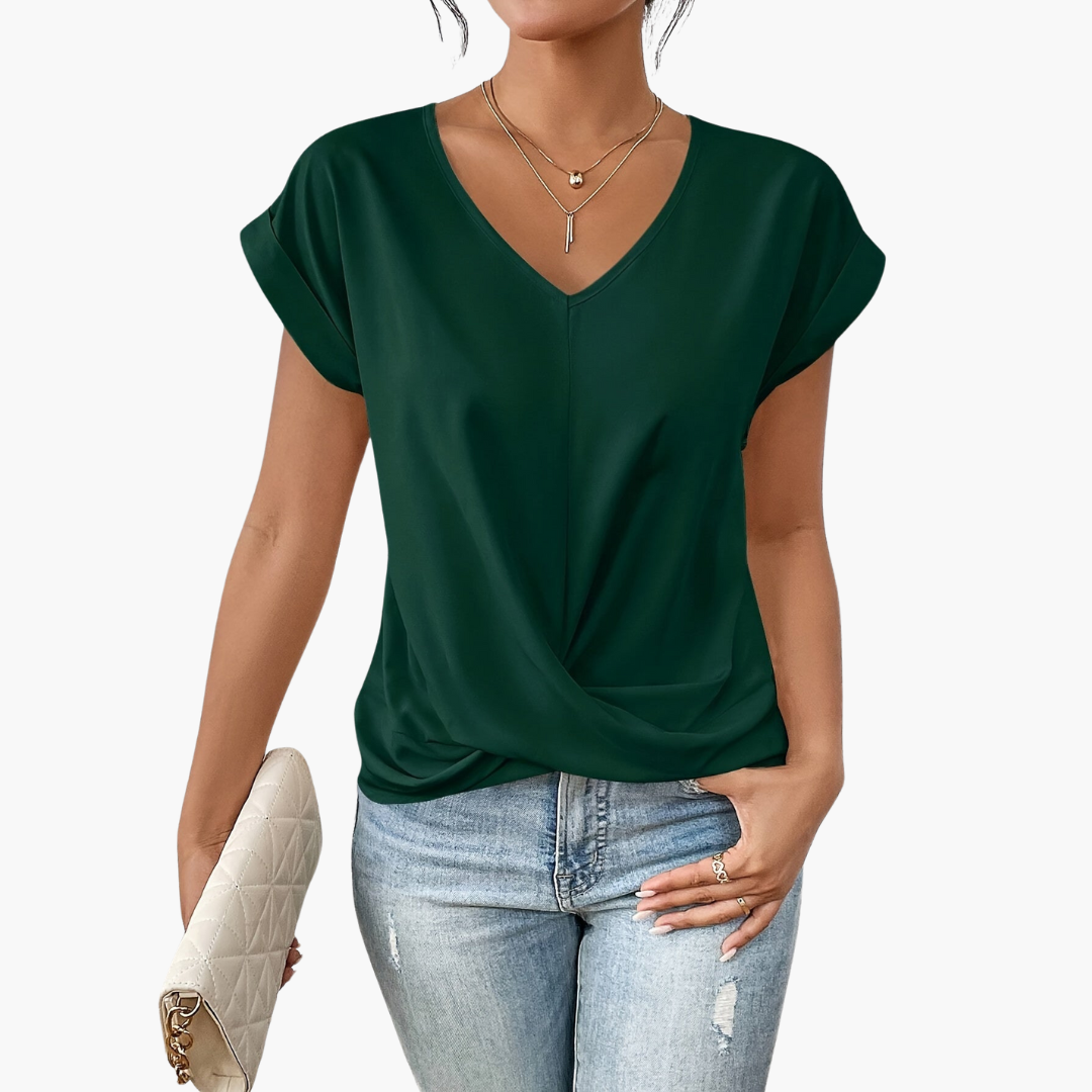 Clara | Casual T-Shirt with Heart Neckline for Damen