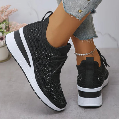 Kaylee - Elegant Supportive Walking Sneaker