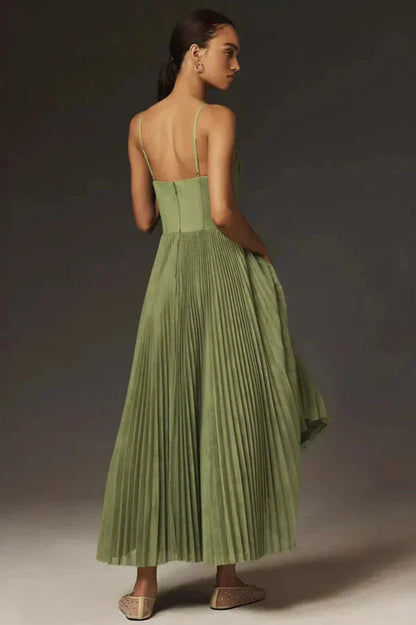 Winnie | Elegant Pleated Fit & Flare Midikleid