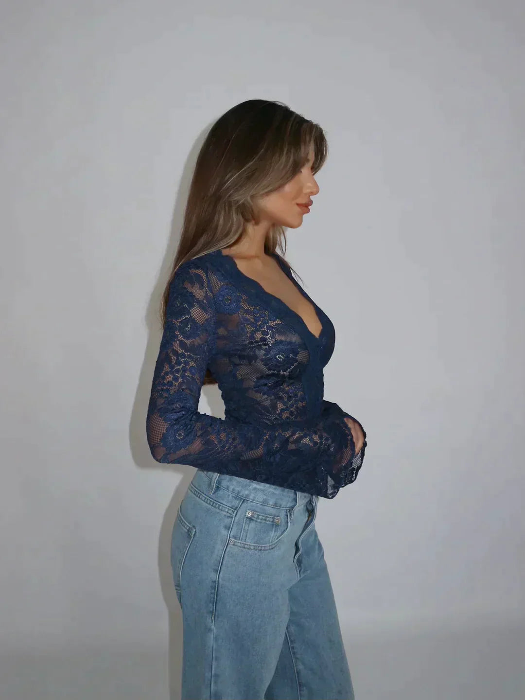 Carina - Elegant Lace Damen’s Bluse for Office & Leisure