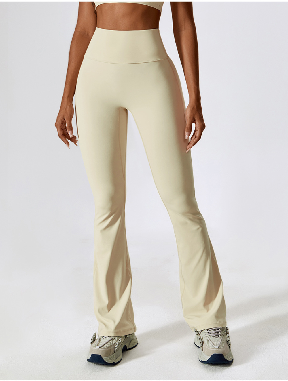 Vivia - Shaping High-Waisted Flared Leggings