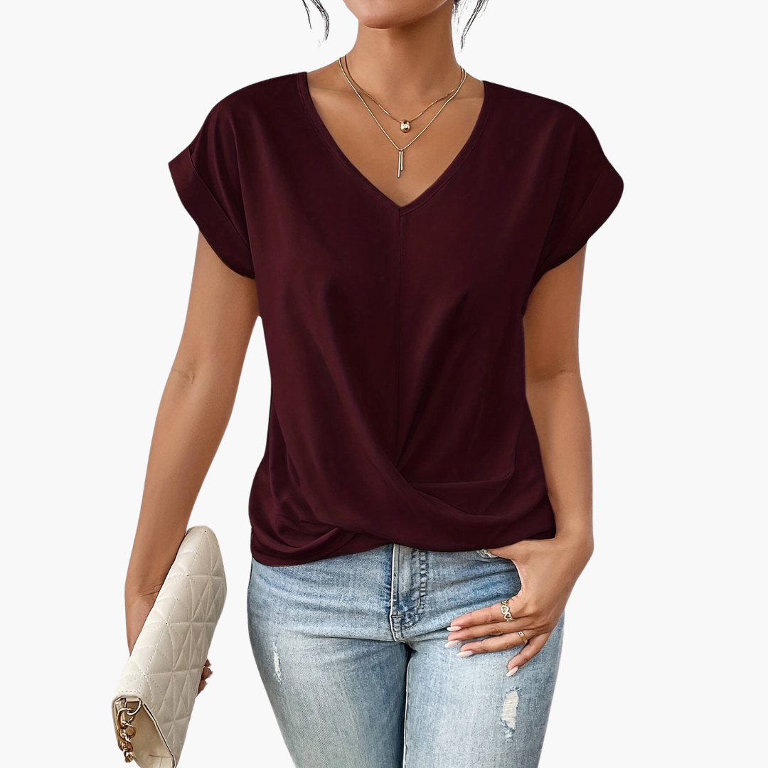 Clara | Casual T-Shirt with Heart Neckline for Damen