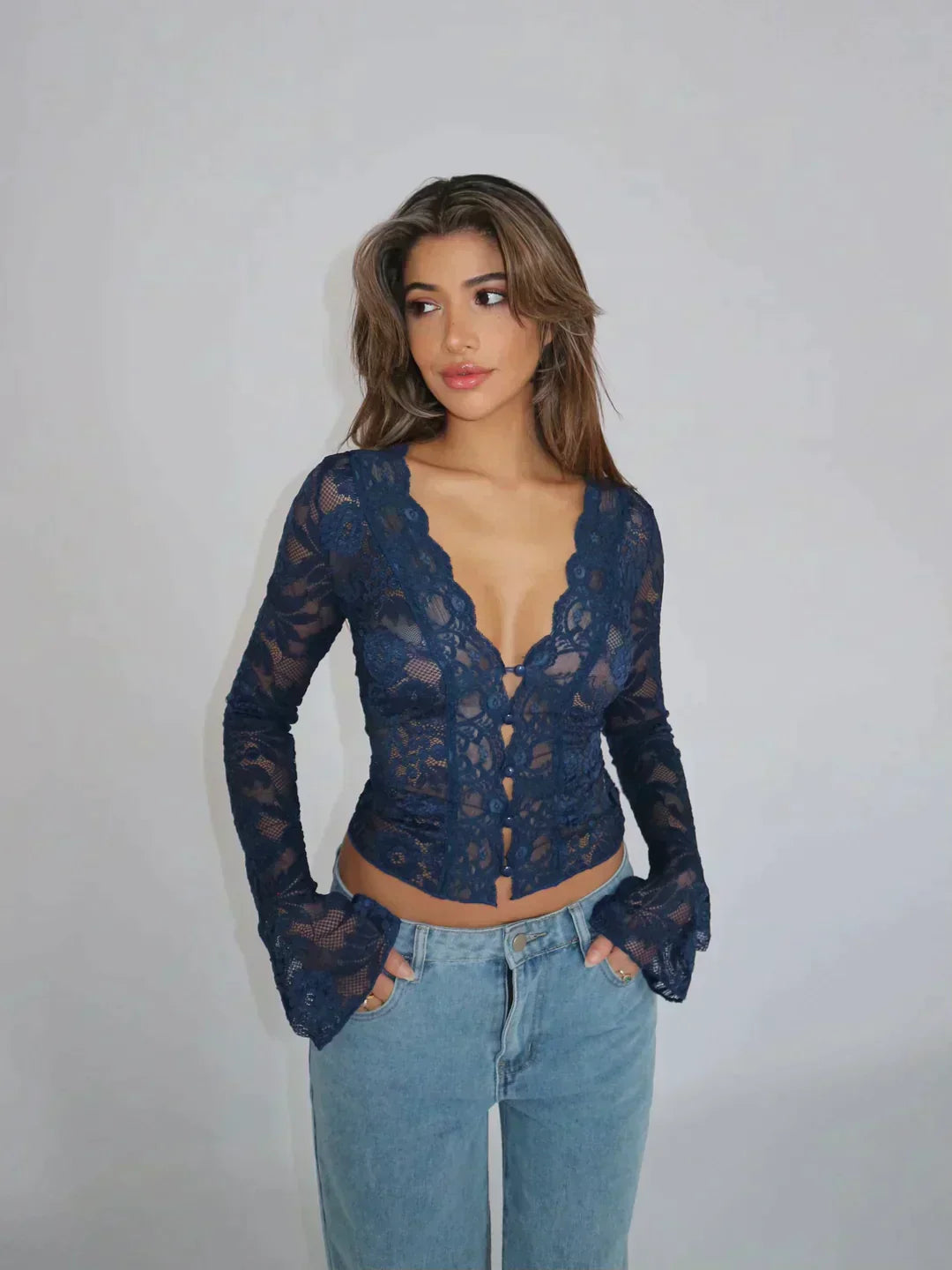 Carina - Elegant Lace Damen’s Bluse for Office & Leisure