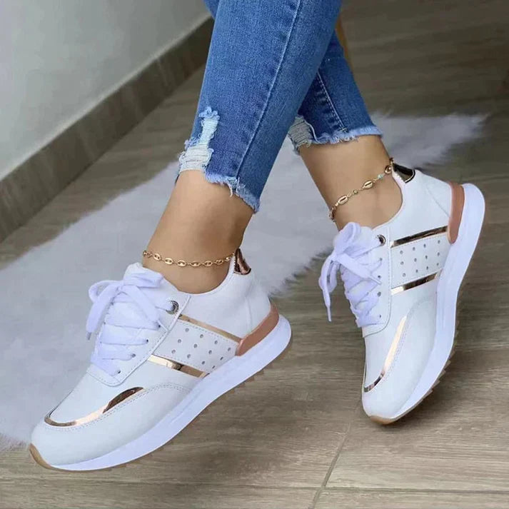 Nicolette | Damen Lace-Up Metallic Accent Sneaker
