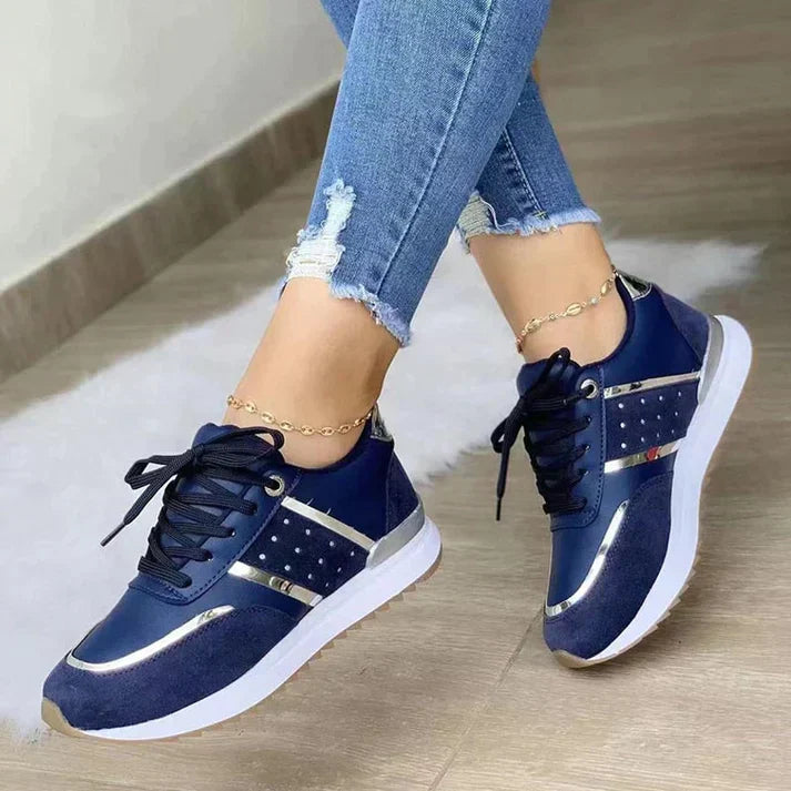 Nicolette | Damen Lace-Up Metallic Accent Sneaker