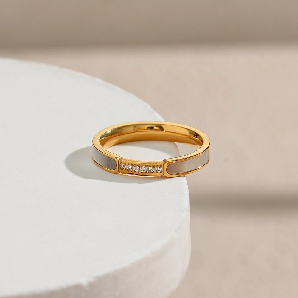 Sela Diamant Simulant Goldring