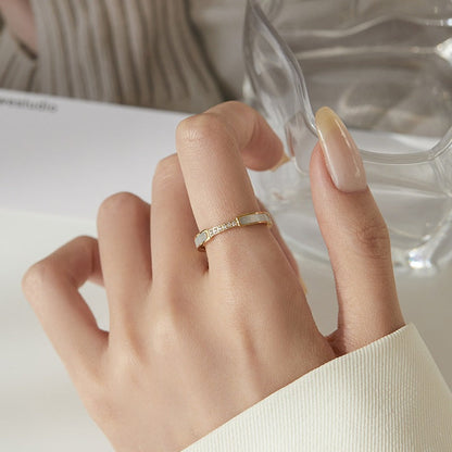 Sela Diamant Simulant Goldring