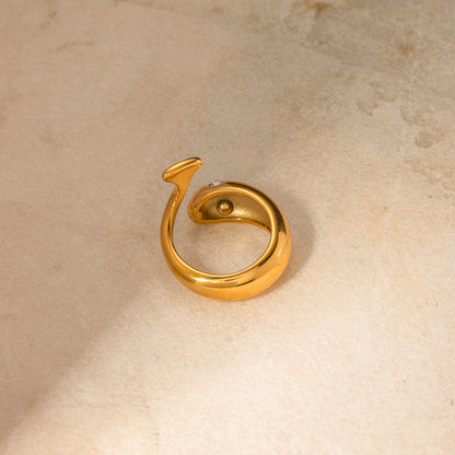 Nysa goldener Schlangenring
