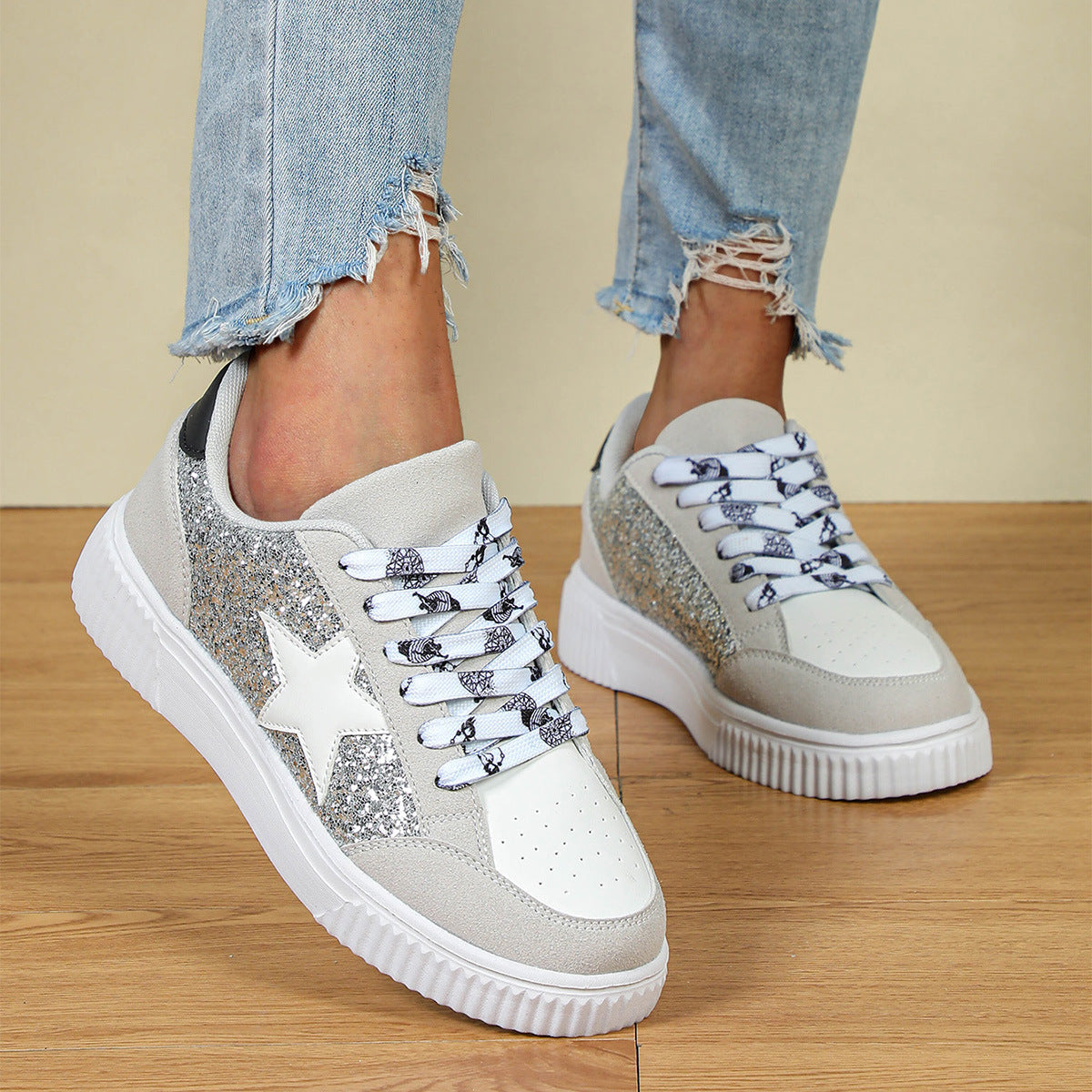 ROBEA™ - Trendy Breathable Lace-Up Running Sneaker