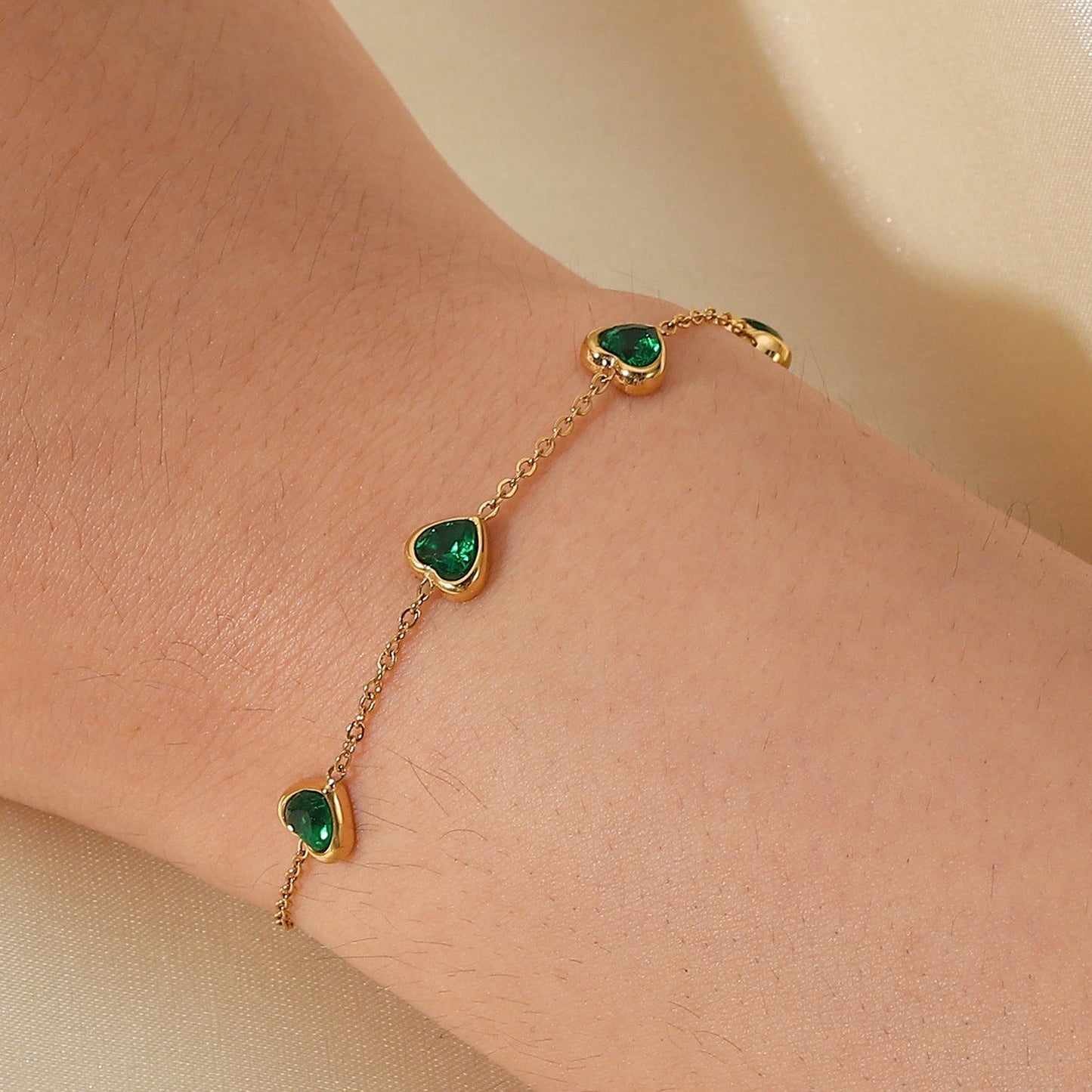 Amie Herz Armband