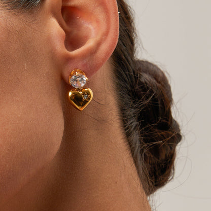 Niva Goldene Herzohrringe