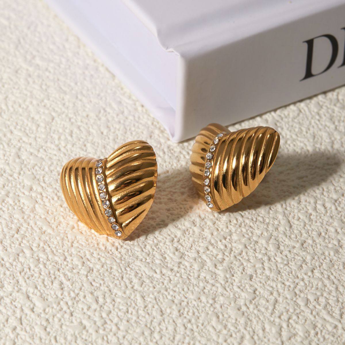 Lysea goldene Ohrringe