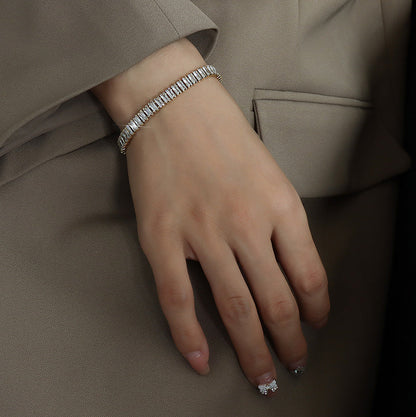 Laya Elegance Goldenes Armband
