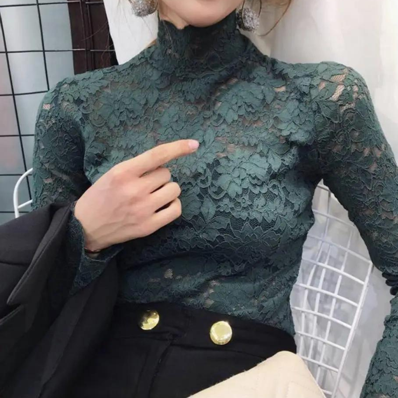 Noa - Elegant Floral Lace Turtleneck Damen’s Top