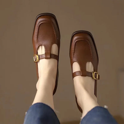 Selvana | Elegant T-Strap Schuhe