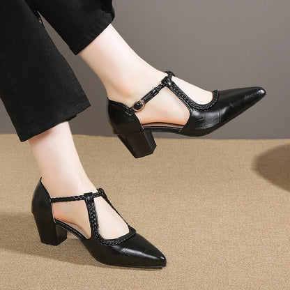 Vivienne | Classic T-Strap Schuhe