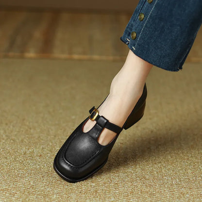 Selvana | Elegant T-Strap Schuhe