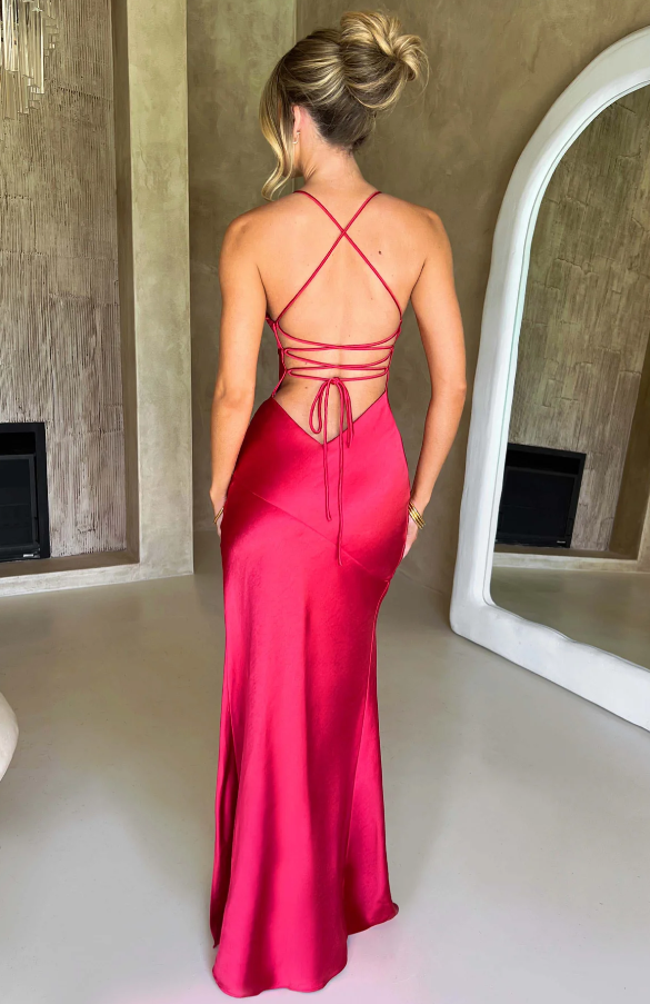 Lilly | Elegant Maxi Kleid with Thigh-High Slit