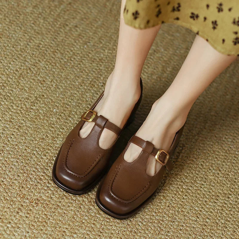 Selvana | Elegant T-Strap Schuhe