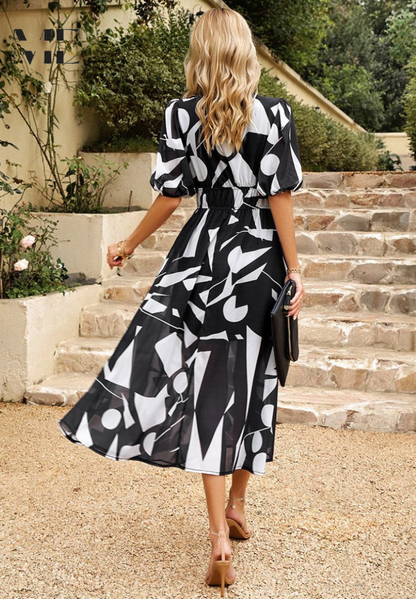 Roxanne | Elegant Floral Midikleid with Puff Sleeves