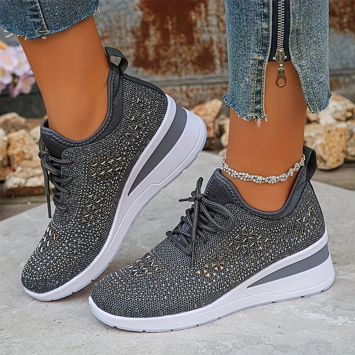 Kaylee - Elegant Supportive Walking Sneaker
