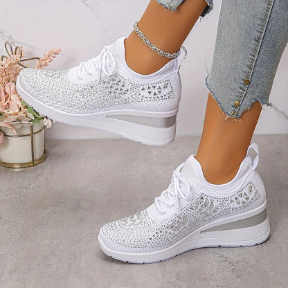 Kaylee - Elegant Supportive Walking Sneaker