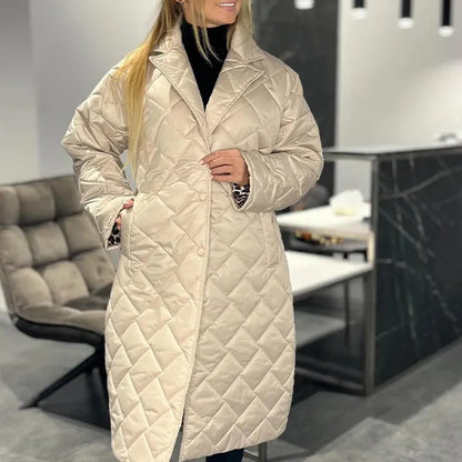 Amelia - Elegant Quilted Winter Mantel