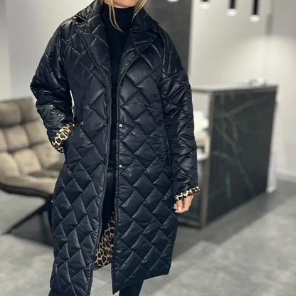 Amelia - Elegant Quilted Winter Mantel
